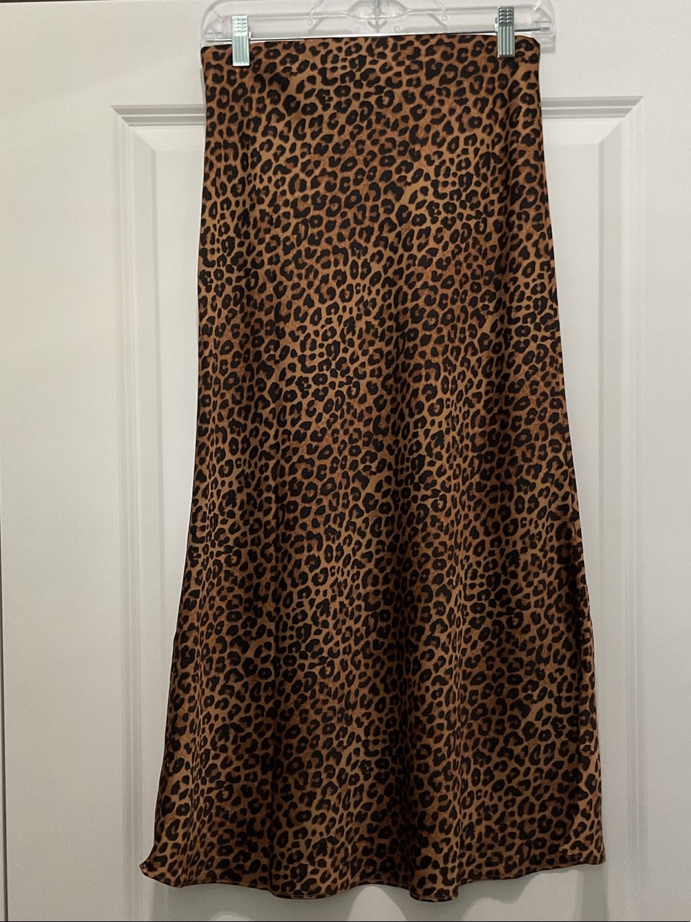 Express Women's Leopard Print Midi Skirt in Brown and Black - Picture 3 of 4